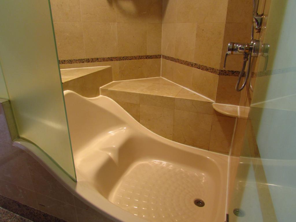 Alocassia Serviced Apartments Singapur Oda fotoğraf